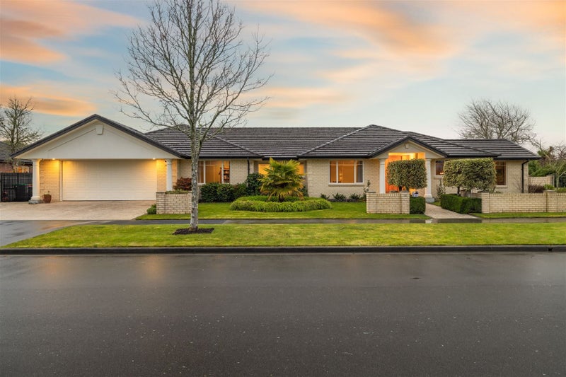 85 Coolspring Way, Redwood, Christchurch - Carousel 2