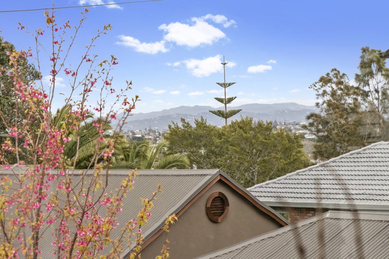 3/12 Kingsview Road, Mount Eden, Auckland - Carousel 2