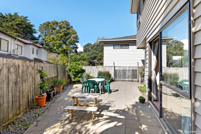 65B Caronia Crescent, Lynfield, Auckland - Carousel 2