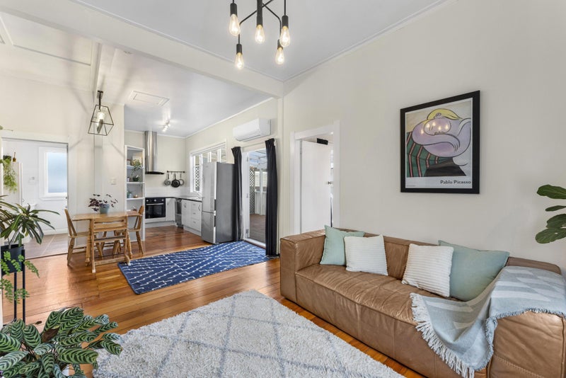 13 Albert Street, Otahuhu, Auckland - Carousel 2