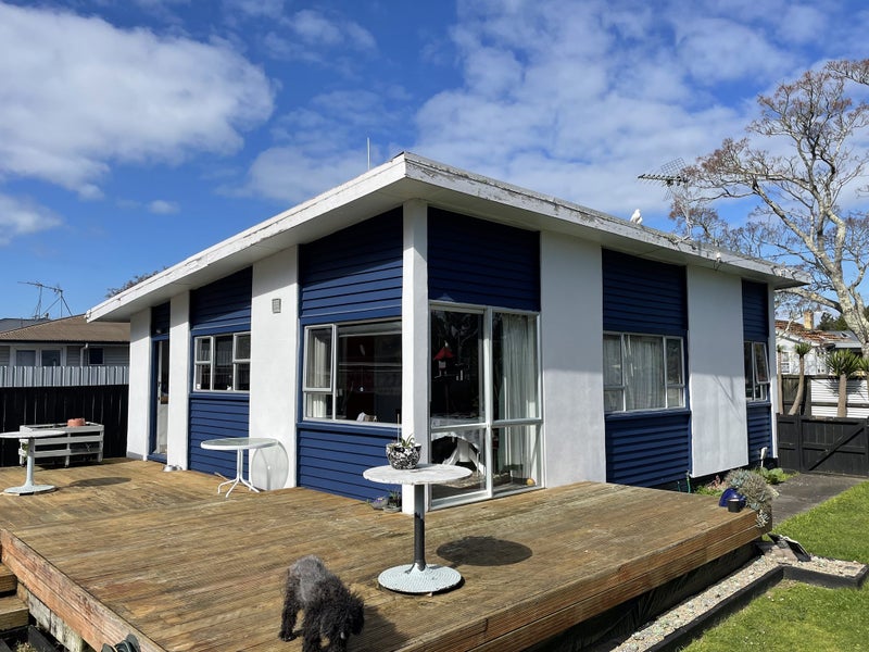 24 Walsh Street, Forest Lake, Hamilton - Carousel 2