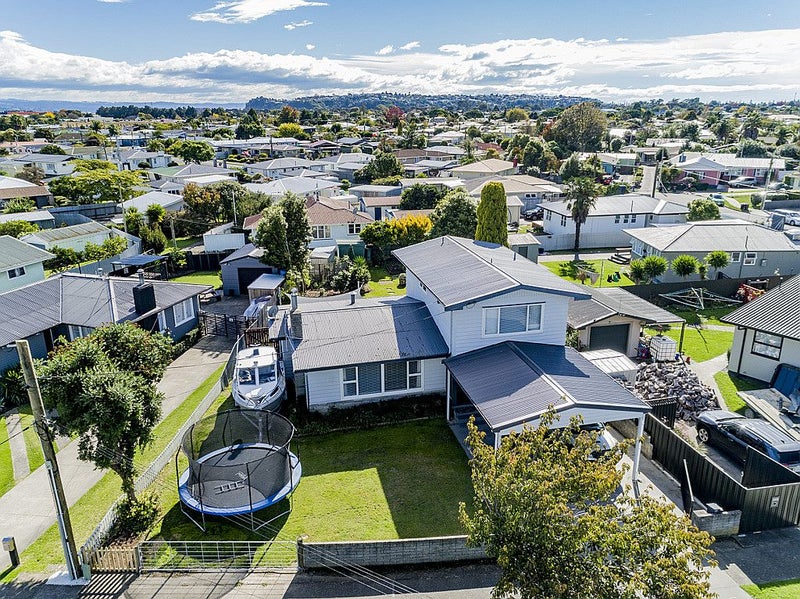 68 Coverdale Street, Onekawa, Napier - Carousel 16