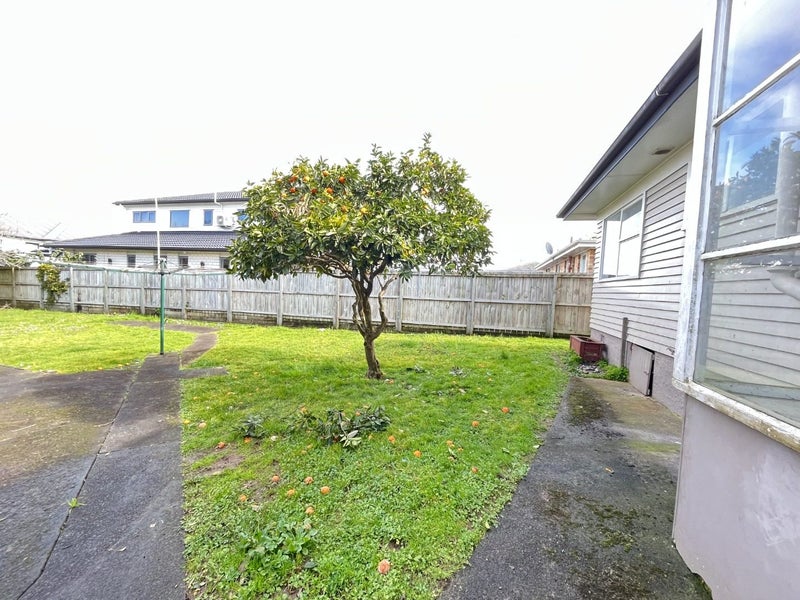 37 Milan Road, Papatoetoe, Auckland - Carousel 9