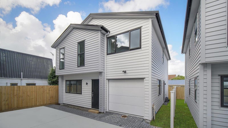 5/25 Swanson Road, Henderson, Auckland - Carousel 1
