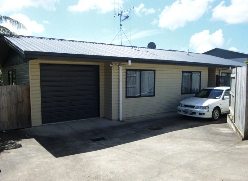4B Burns Street, Gate Pa, Tauranga - Carousel 1