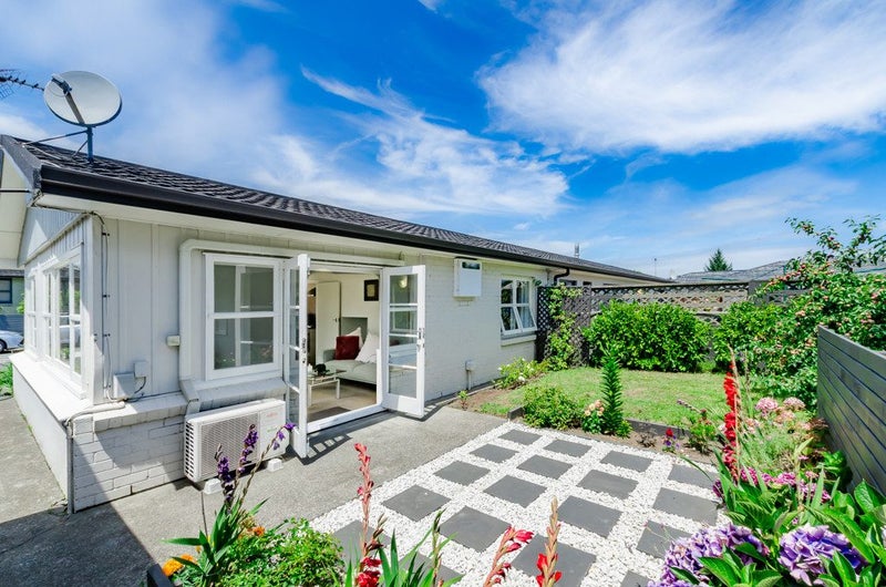 1 Anthony Grove, Paraparaumu Beach, Paraparaumu - Carousel 2