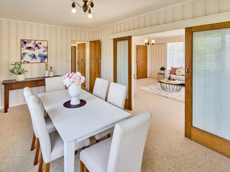 14 Fitzwilliam Terrace, Tawa, Wellington - Carousel 2