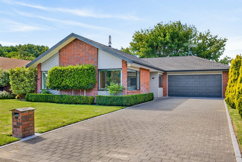 4 Hyatt Grove, Greenmeadows, Napier - Carousel 1