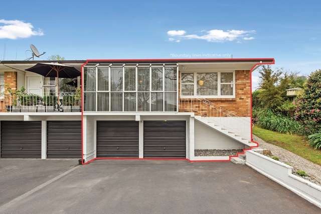 2/3 Puutikitiki Street, Hamilton East, Hamilton - Carousel 1