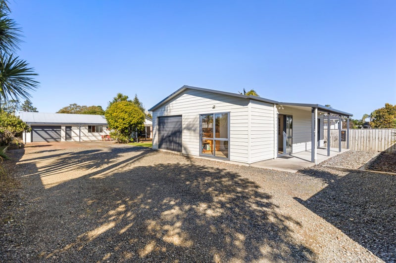 57 Second View Avenue, Beachlands, Auckland - Carousel 1