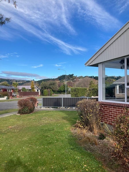 6 Pahau Place, Cracroft, Christchurch - Carousel 1