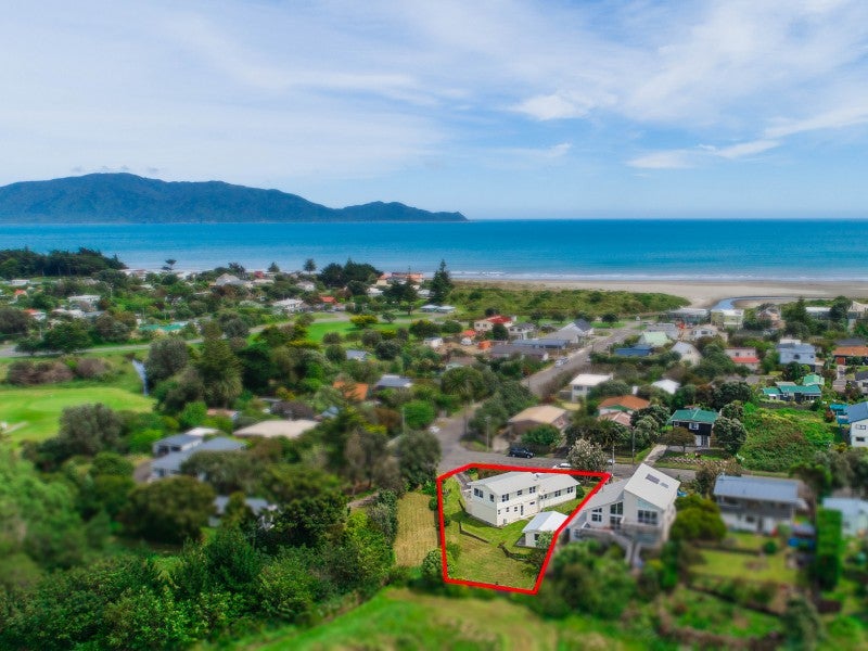 2 Atua Street, Waikanae Beach, Waikanae - Carousel 2