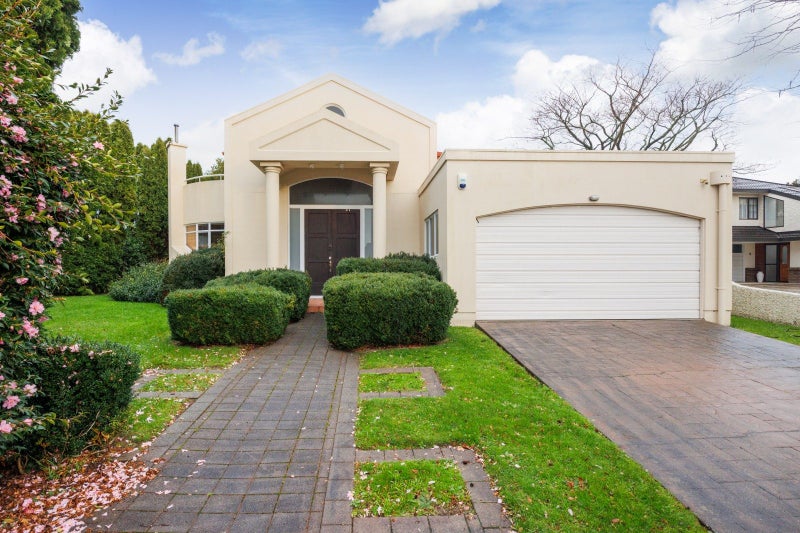 5 Balcairn Place, Terrace End, Palmerston North - Carousel 2