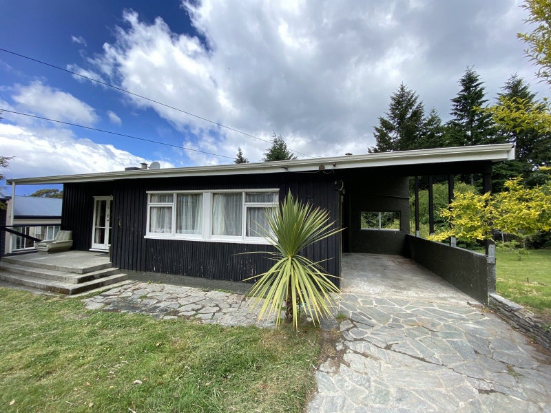 98 Thompson Street, Queenstown, Queenstown - Carousel 1
