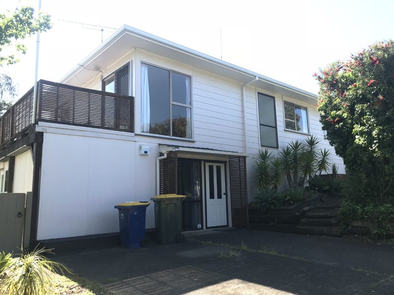 21 Lavery Place, Sunnynook, Auckland - Carousel 2