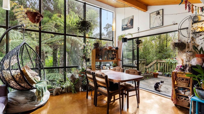 20 Napuka Road, Henderson Valley, Auckland - Carousel 1