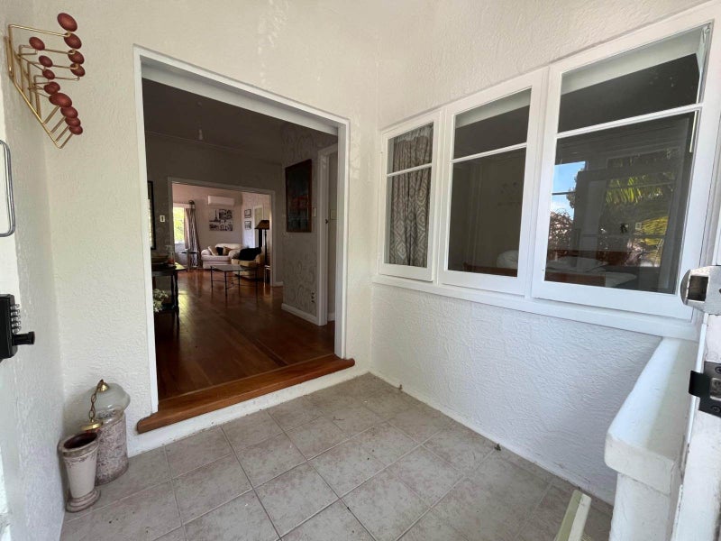 4/20 Patteson Avenue, Mission Bay, Auckland - Carousel 2