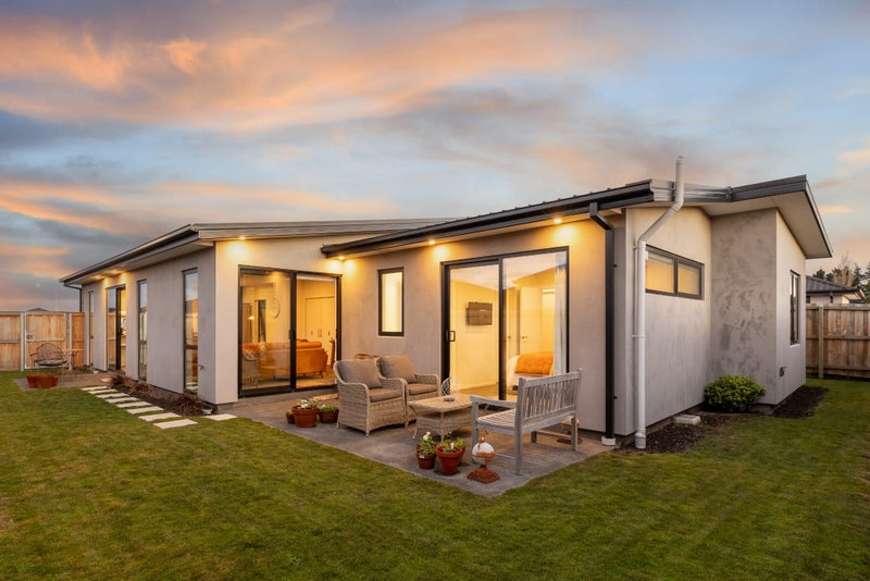 19 Sarah Nicholls Street, Belfast, Christchurch - Carousel 1