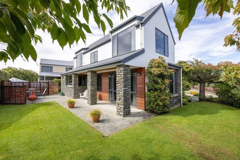 47 Kings Drive, Wanaka - Carousel 1