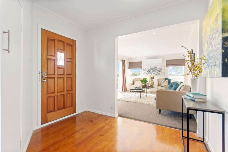 27 Willoughby Avenue, Howick, Auckland - Carousel 2