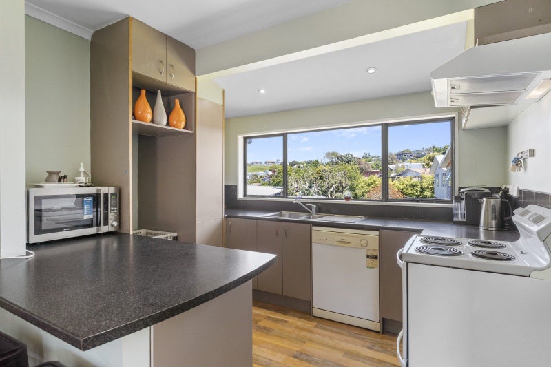 62 Desert Gold Street, Ascot Park, Porirua - Carousel 2