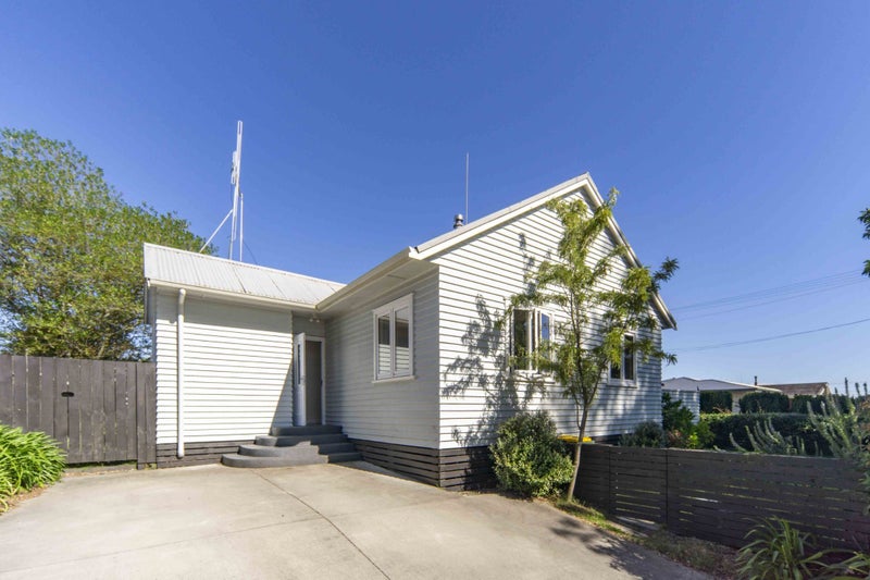 15 MacFarlane Street, Hamilton East, Hamilton - Carousel 2