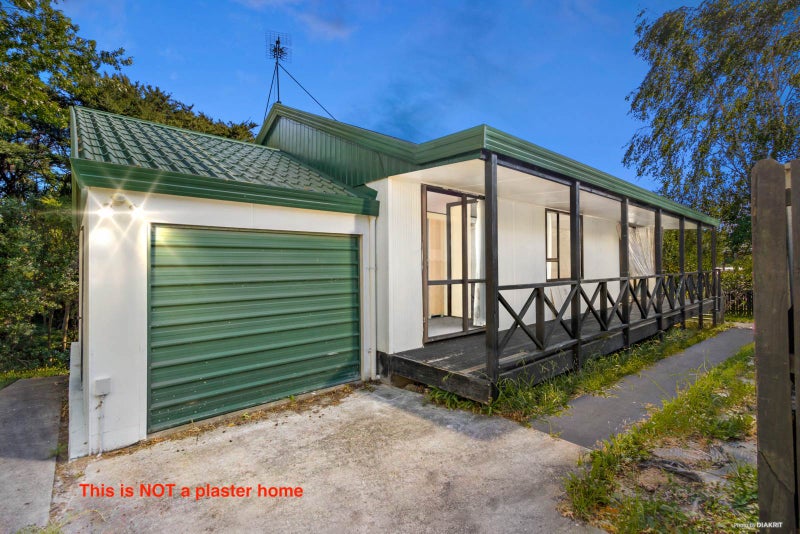 2/22 Devonshire Road, Unsworth Heights, Auckland - Carousel 1