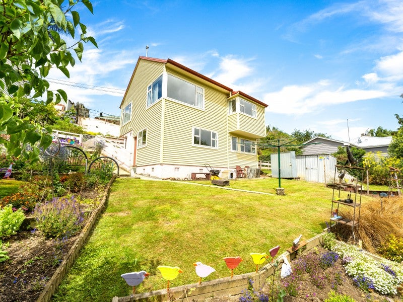 12 Rennie Street, Green Island, Dunedin - Carousel 1