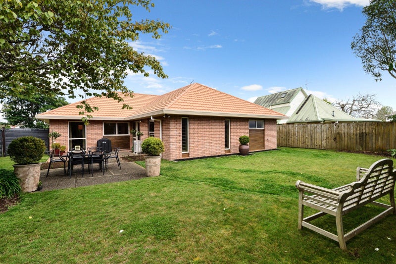59 Harrowfield Drive, Harrowfield, Hamilton - Carousel 1