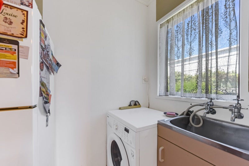 2/45 Tahunanui Drive, Tahunanui, Nelson - Carousel 16