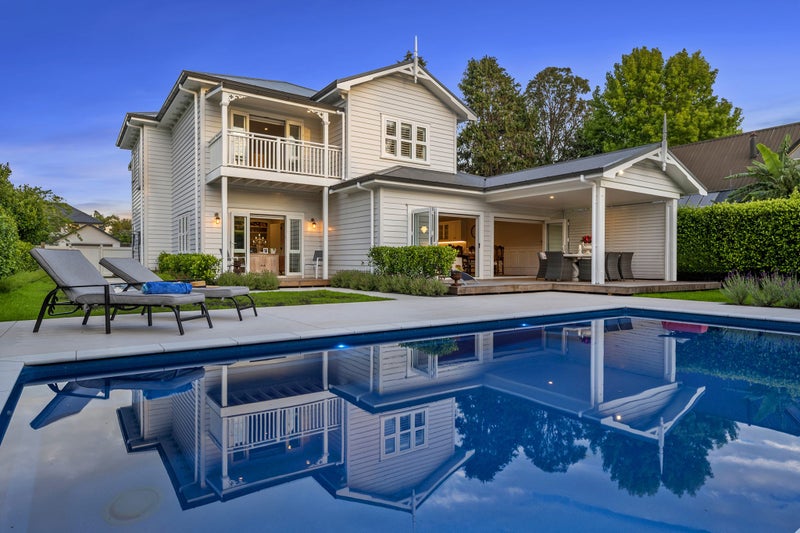 4A Birchwood Grove, Greenhithe, Auckland - Carousel 1