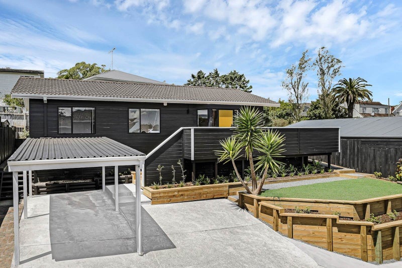 5/3 Henry Street, Avondale, Auckland - Carousel 1