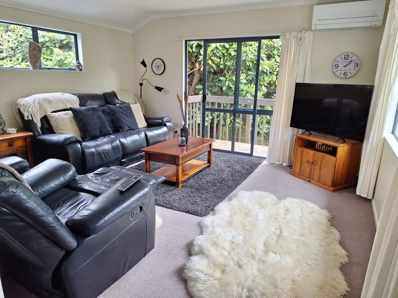 85A Clovelly Road, Bucklands Beach, Auckland - Carousel 1