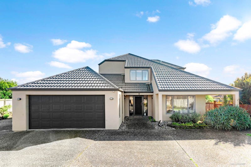 13 Lothian Brae, Wattle Downs, Auckland - Carousel 2