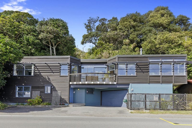 445 Marine Drive, Mahina Bay, Lower Hutt - Carousel 2