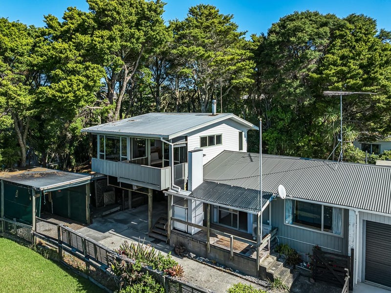 32B Alexander Road, Algies Bay, Warkworth - Carousel 1