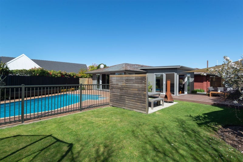 10 Skye Place, Burnside, Christchurch - Carousel 1