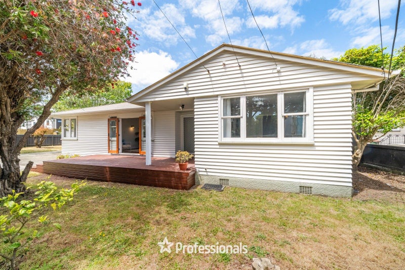 126 Cambridge Terrace, Fairfield, Lower Hutt - Carousel 1