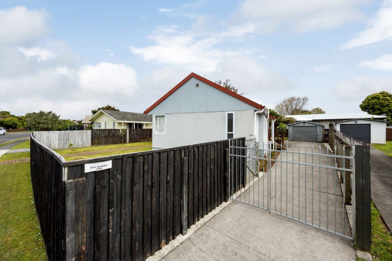 6 Kentucky Crescent, Nawton, Hamilton - Carousel 3