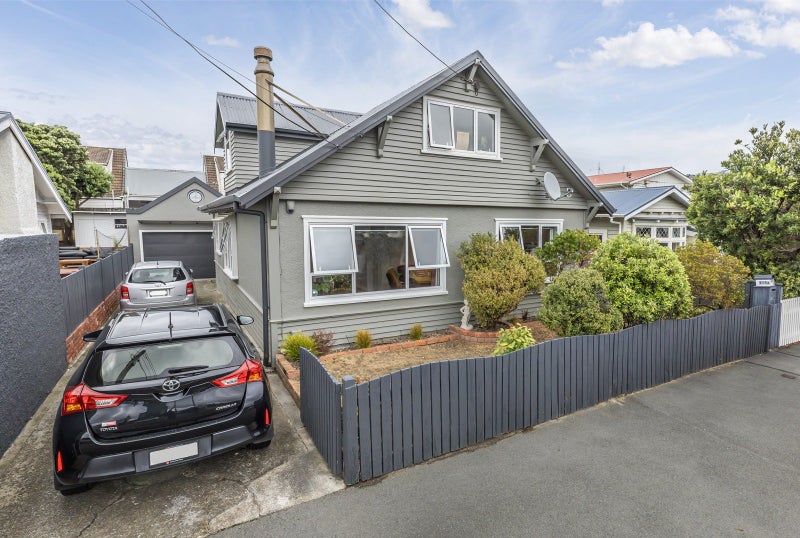 101 Apu Crescent, Lyall Bay, Wellington - Carousel 1