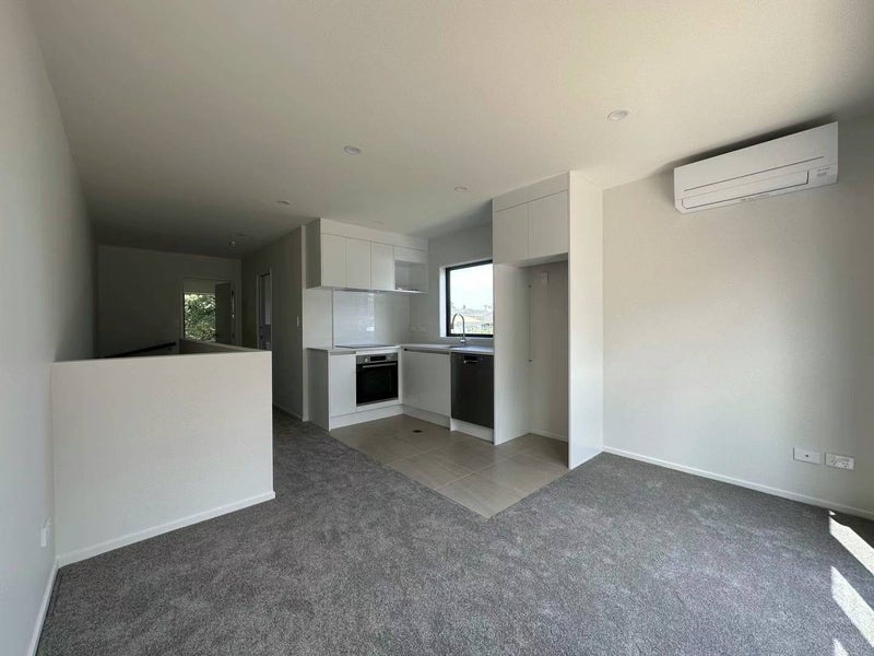 6/53 Whitney Street, Avondale, Auckland - Carousel 2