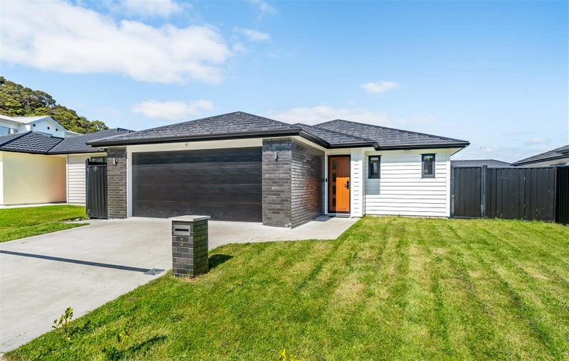 3 Dahl Drive, Wallaceville, Upper Hutt - Carousel 1