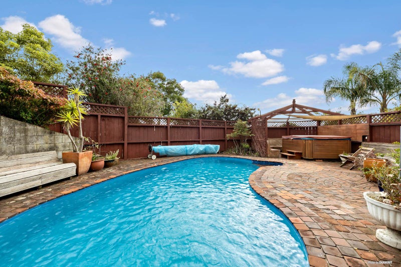 40 Sunnyview Avenue, Shelly Park, Auckland - Carousel 2