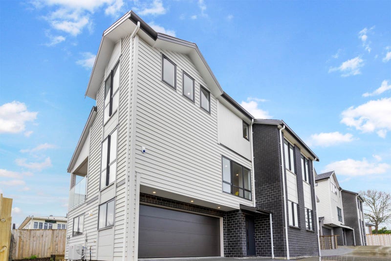 292A Blockhouse Bay Road, Avondale, Auckland - Carousel 1