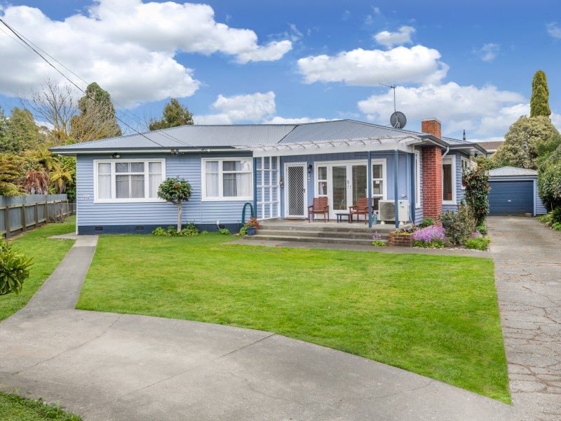 201 Tudor Avenue, Mayfair, Hastings - Carousel 1