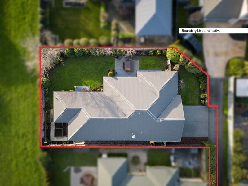 30 Coolspring Way, Redwood, Christchurch - Carousel 1