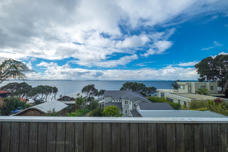 1/44 Whitby Crescent, Mairangi Bay, Auckland - Carousel 1