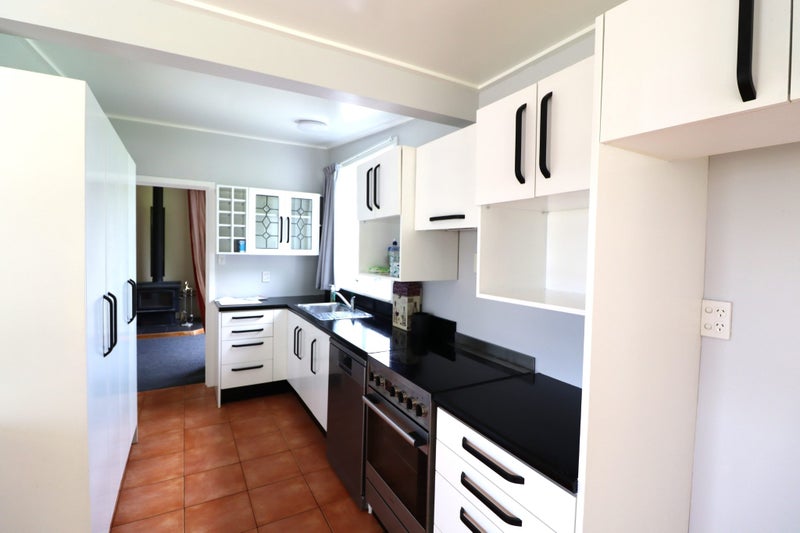 7 Fleet Street, Oamaru North, Oamaru - Carousel 1