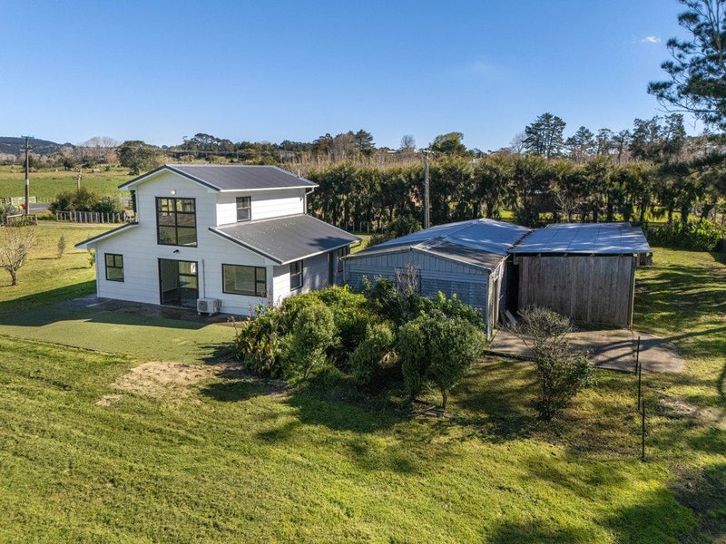 42 Rimmer Road, Helensville, Helensville - Carousel 2