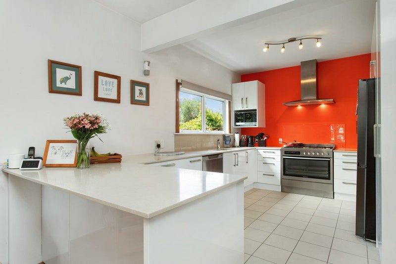 29 Massey Crescent, St Albans, Christchurch - Carousel 2